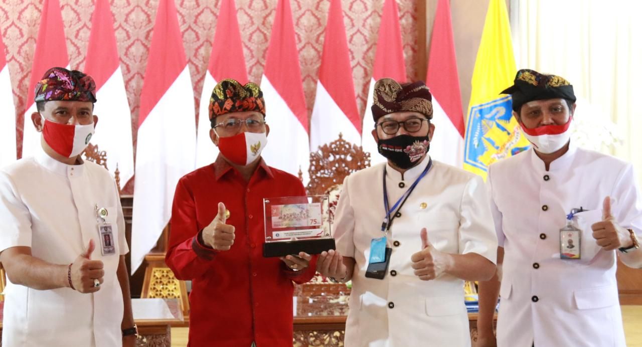 podiumnews.com-Koster Apresiasi  Dipilihnya Kain Gringsing Bali pada Uang Kertas Baru Rp 75 Ribu